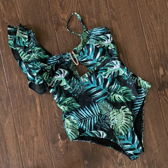 “The Robyn” Island One Shoulder Ruffle Swimsuit - Picture 2 of 6